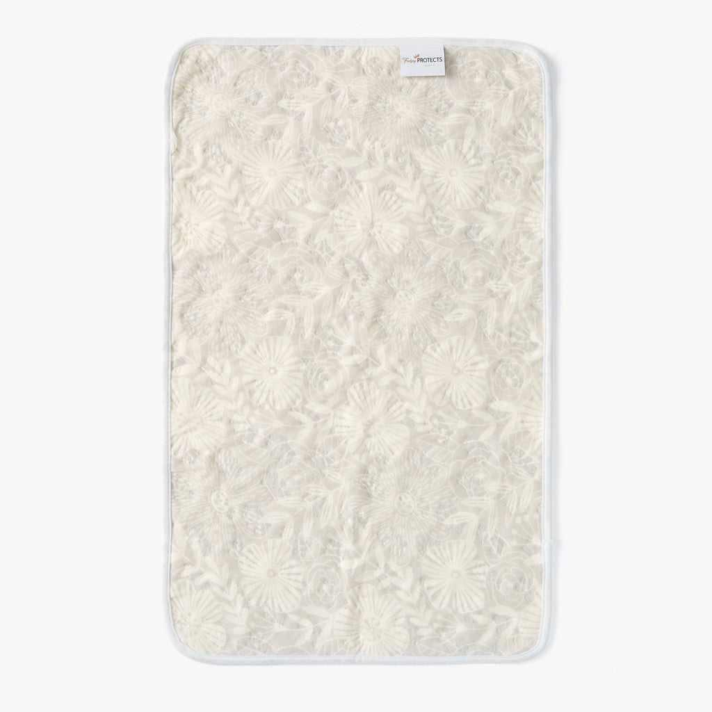 Fudgey Protects 2.5M - Double sided Absorbent Bed Mat - Floral
